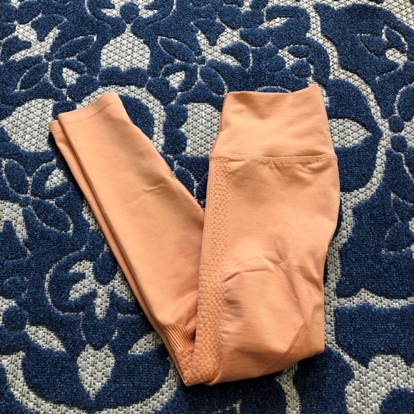 Alphalete Pants - Alphalete leggings